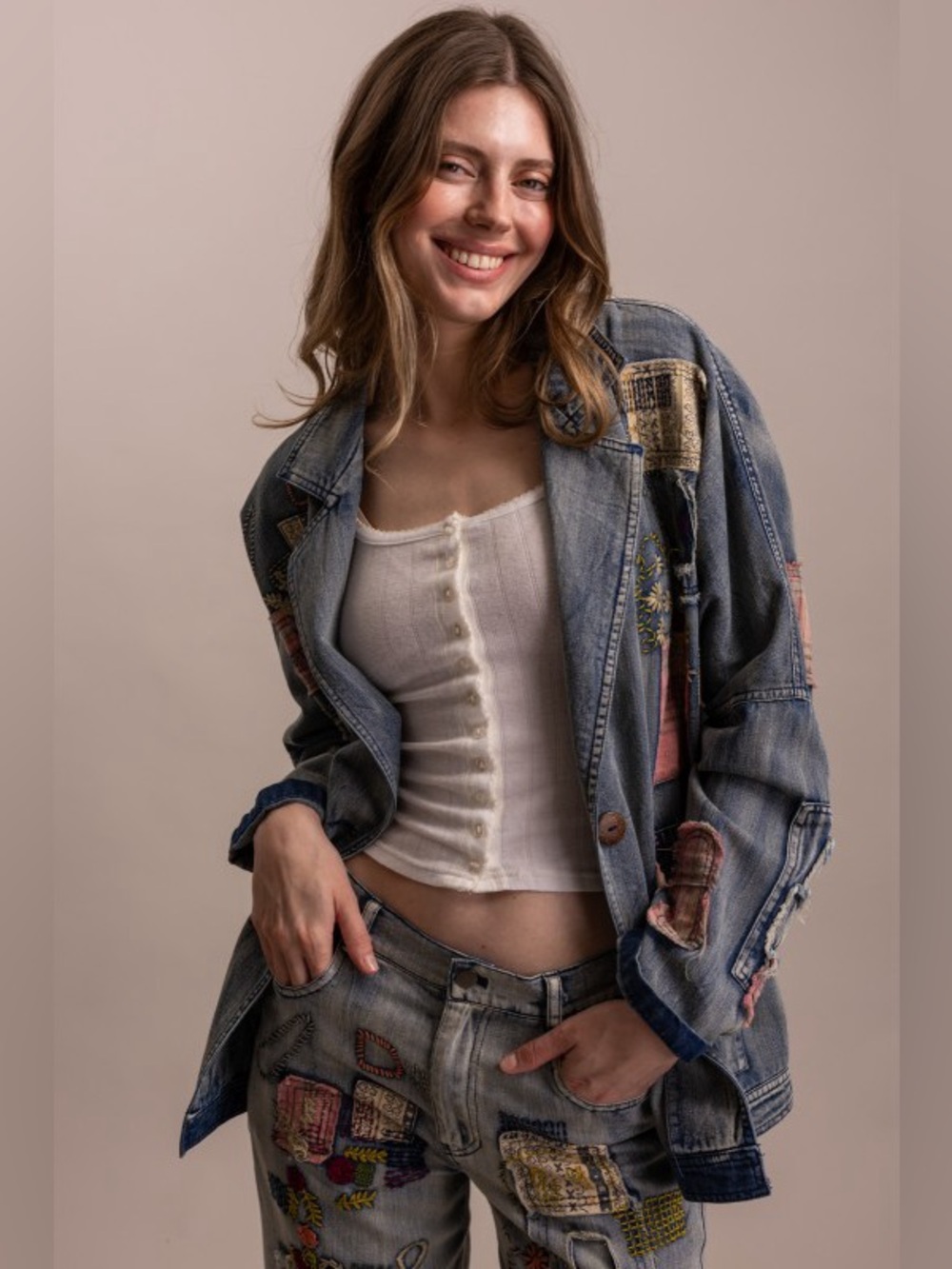 N2 New 🔥Bluevelvet embroidery patchwork denim jacket - Picture 3 of 11